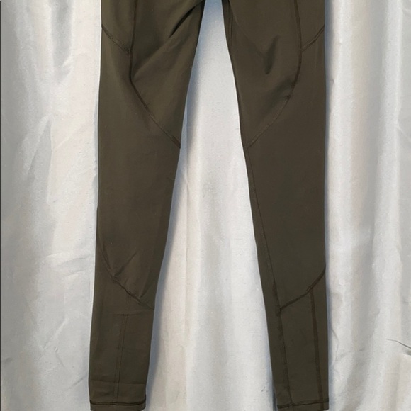ARMY GREEN HIGH RISE VICTORY SECRET LEGGINGS - Picture 6 of 7